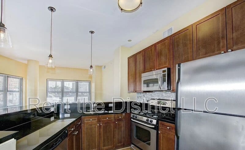 Washington Condo: 2120 Vermont Avenue NW