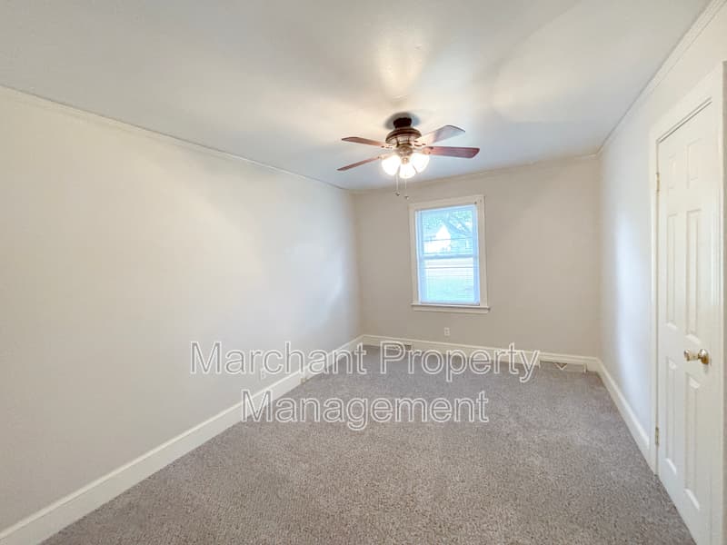 Greenville House: 22 Brownwood Drive