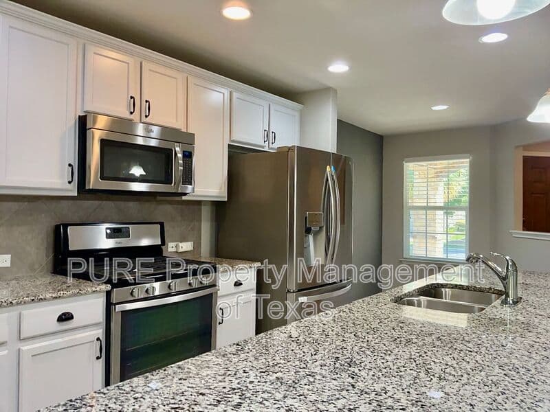 Georgetown House: 411 Kickapoo Creek Ln