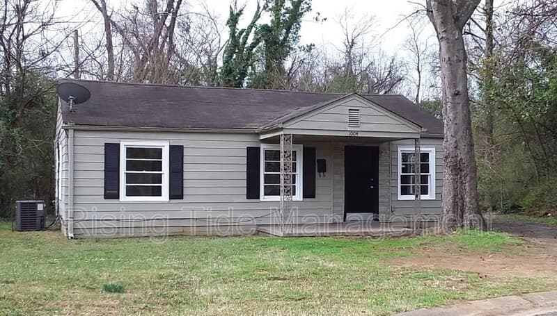Birmingham House: 1004 17th Pl SW
