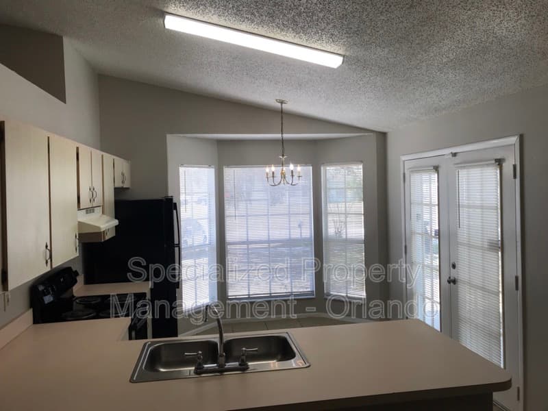 Orlando House: 4452 Goldenrain Ct