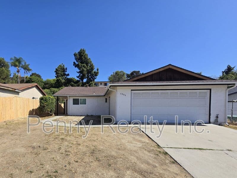 San Diego House: 6046 Reo Pl