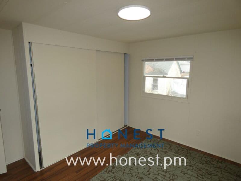 Augusta House: 146 Sewall Street