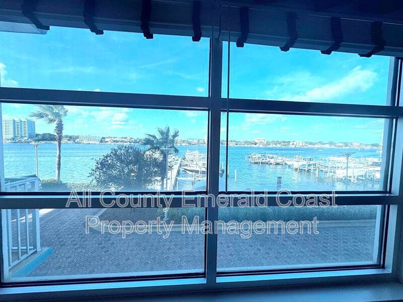 Destin Condo: 211 Durango Road