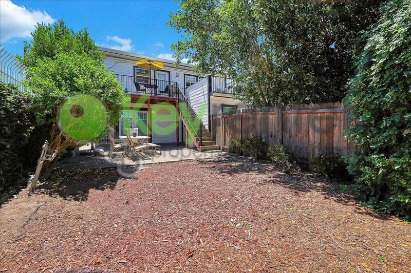 Sacramento House: 2169 Perkins Way