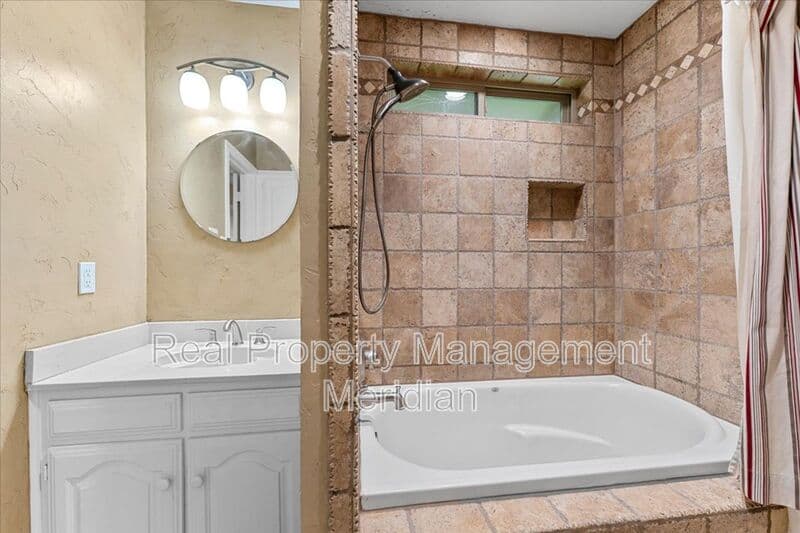 Trophy Club House: 20 Timberline Dr