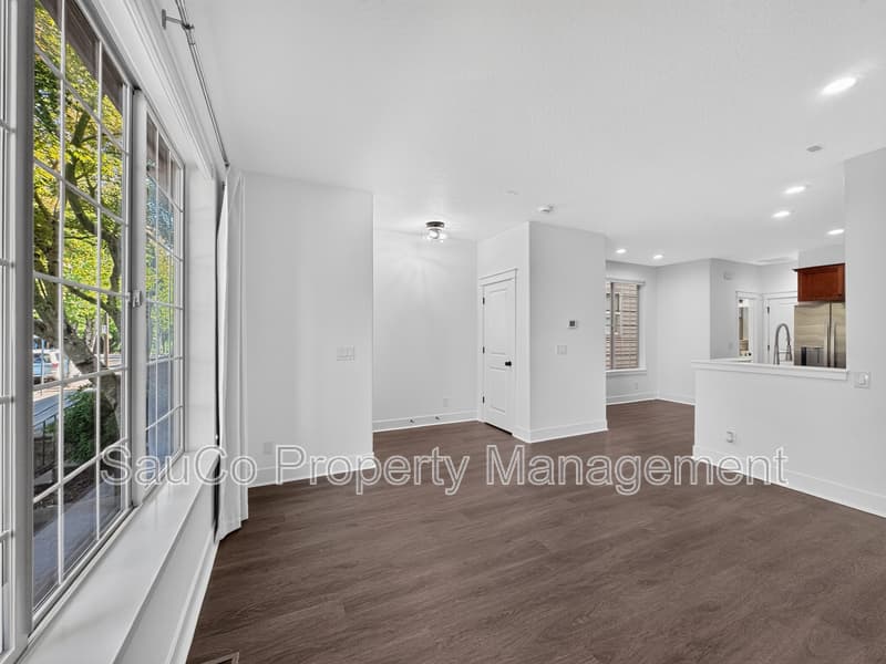 Beaverton Townhome: 11971 Southwest Horizon Boulevard