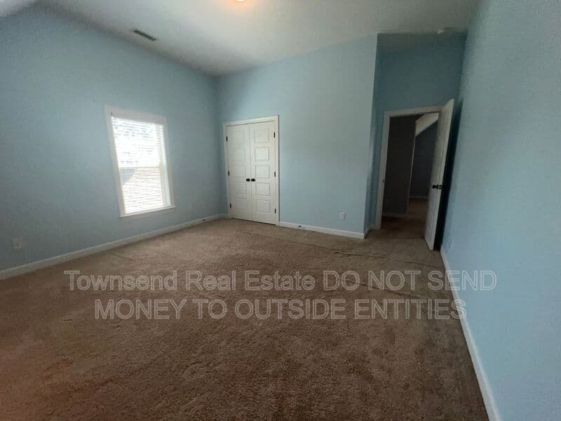 Fayetteville House: 3416 Whispering Meadow Lane