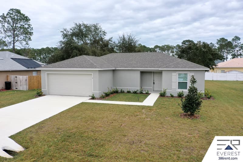 Palm Coast House: 9 Roxland Lane