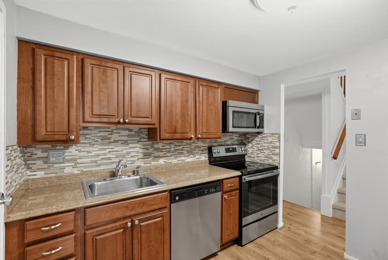 Parkville Condo: 139 East Orange Court