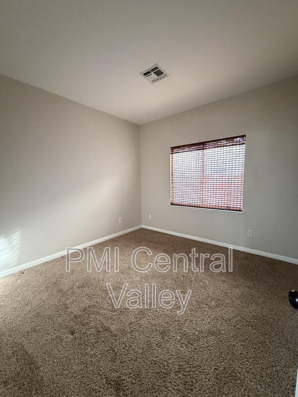 Lathrop House: 108 Hornfels Ave