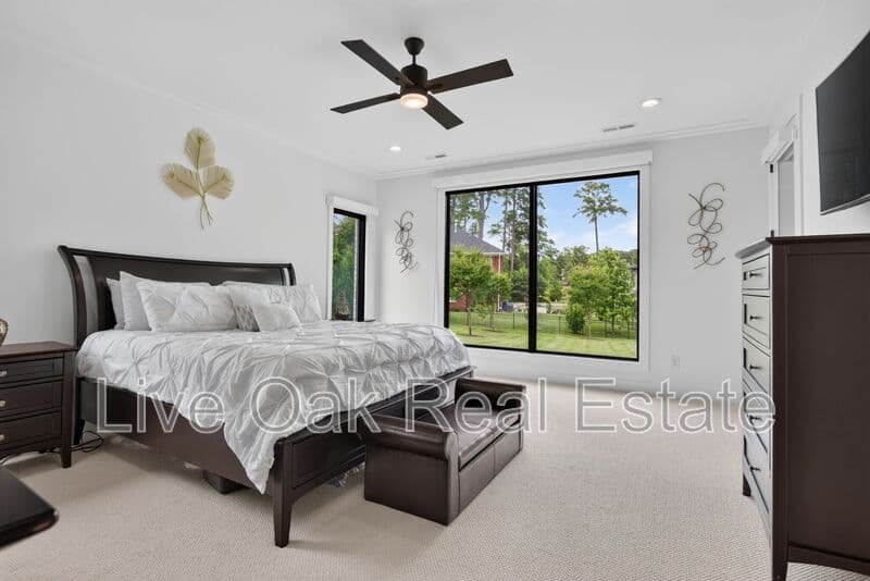 Virginia Beach House: 1316 Lambeth Lane