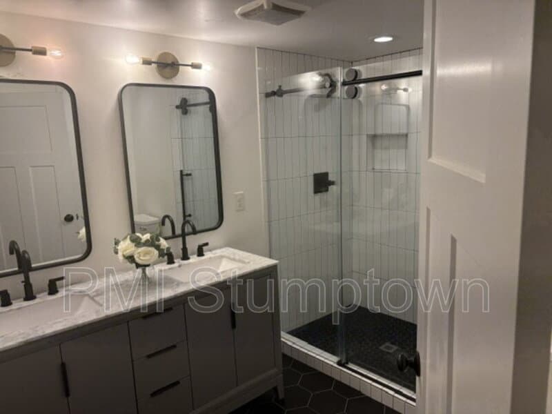 Portland House: 7407 Southeast 30th Avenue