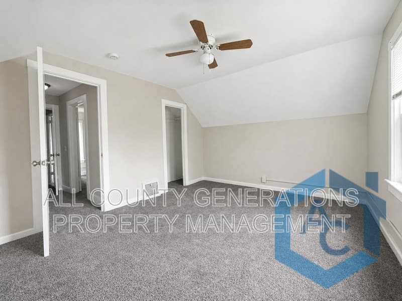 Cleveland House: 10800 Shale Ave