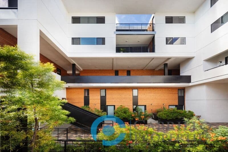 San Diego Apartment: 2870 Fourth Ave