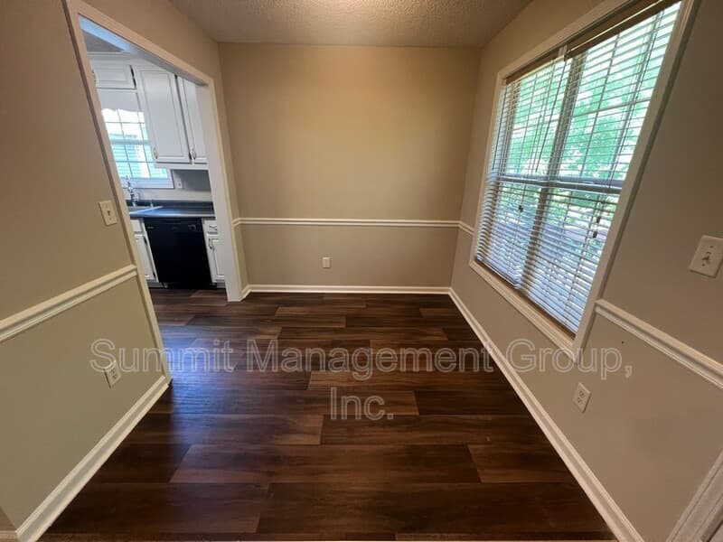 McDonough House: 1157 Chateau Terrace