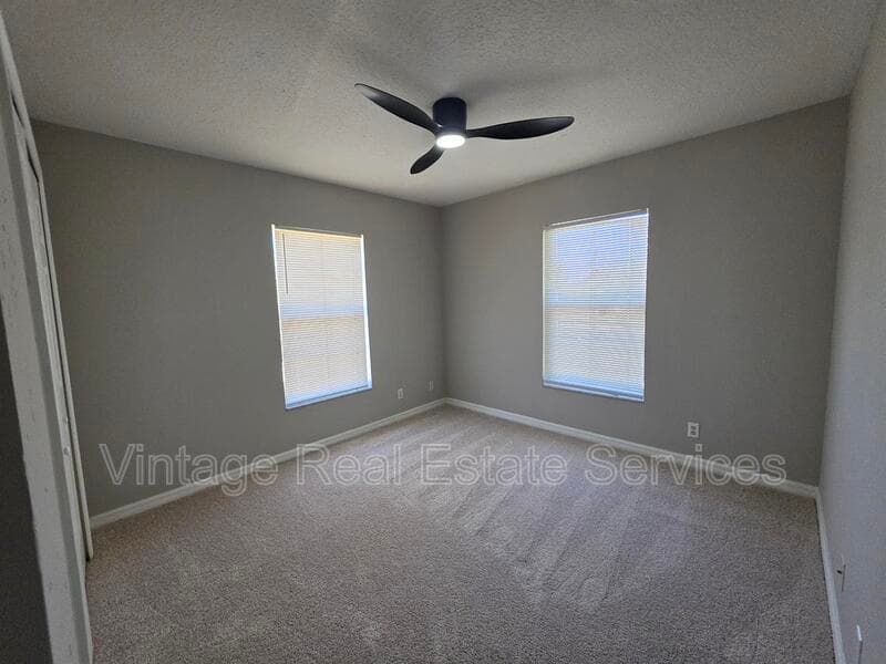 Valrico House: 3342 Spy Tower Ct