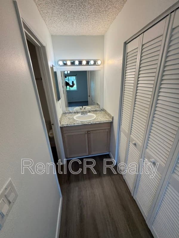 Zephyrhills Condo: 39132 County Road 54