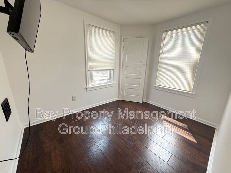 Collingdale House: 242 Pusey Ave