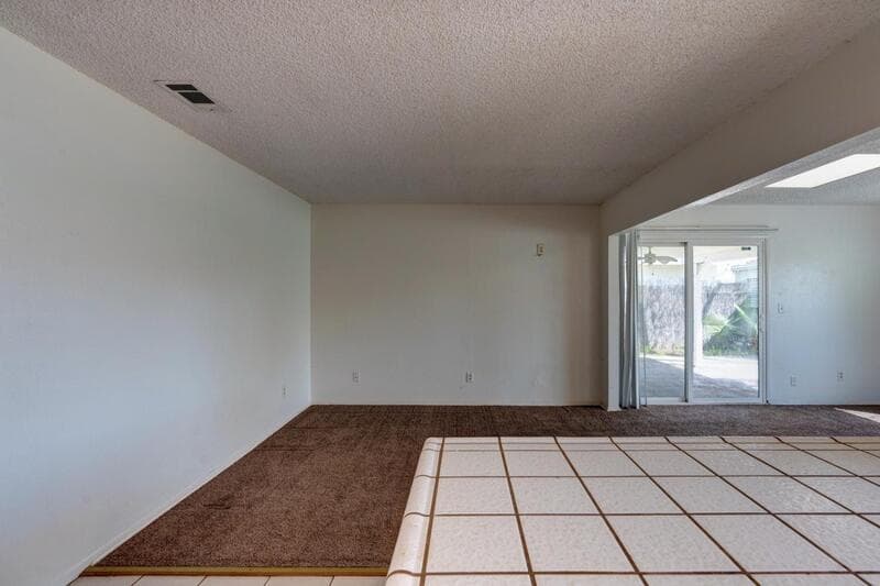Merced House: 2768 Saratoga Avenue