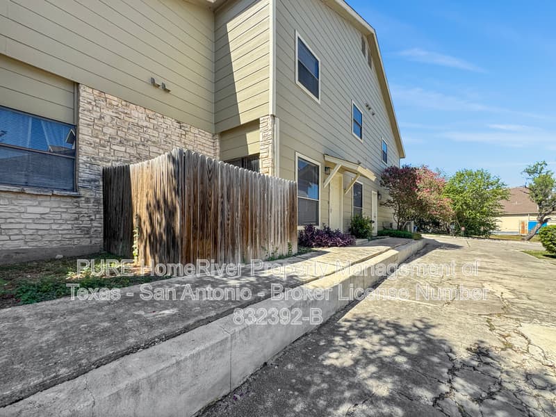 San Antonio Condo: 15014 Spring Crk