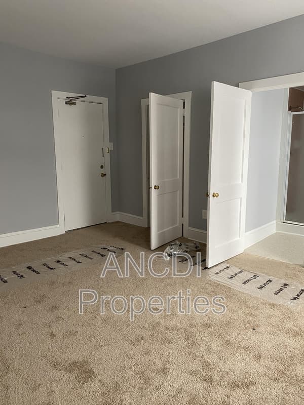 Mount Holly Condo: 90-92 High Street - 2