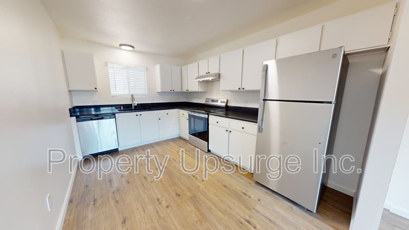 Redding Apartment: 1230 Canby Rd