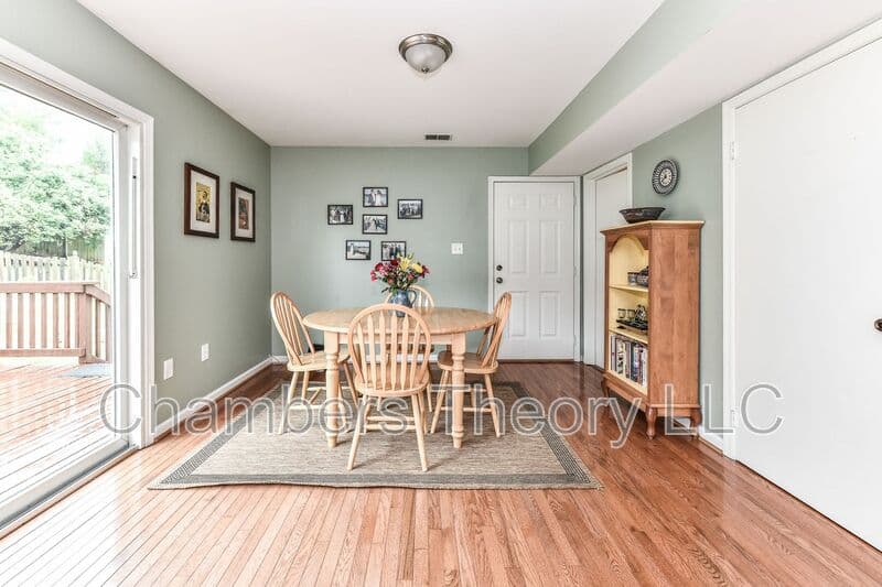 Herndon House: 1350 Shallow Ford Rd