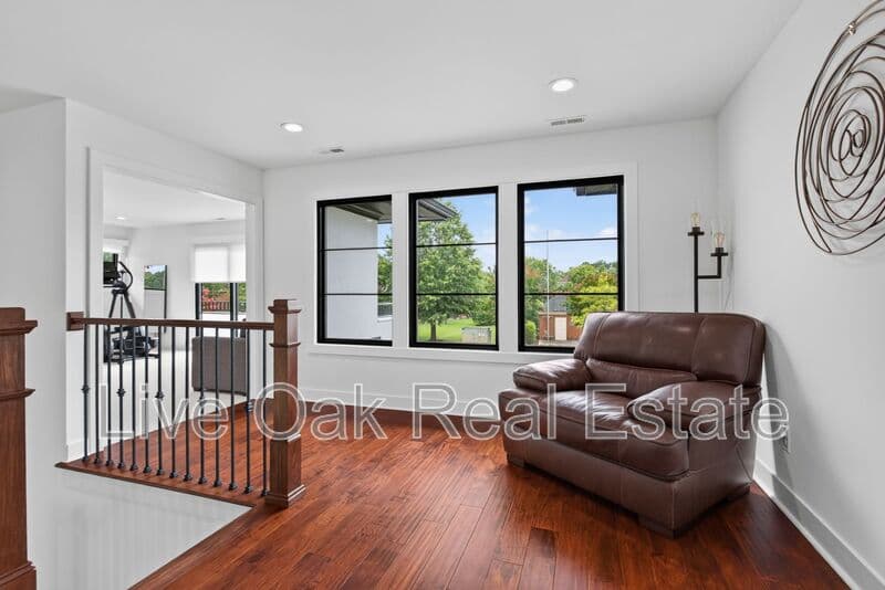 Virginia Beach House: 1316 Lambeth Lane