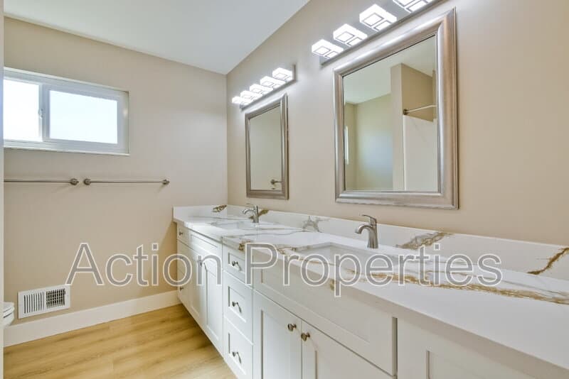 Mountain View House: 86 Dalma Drive