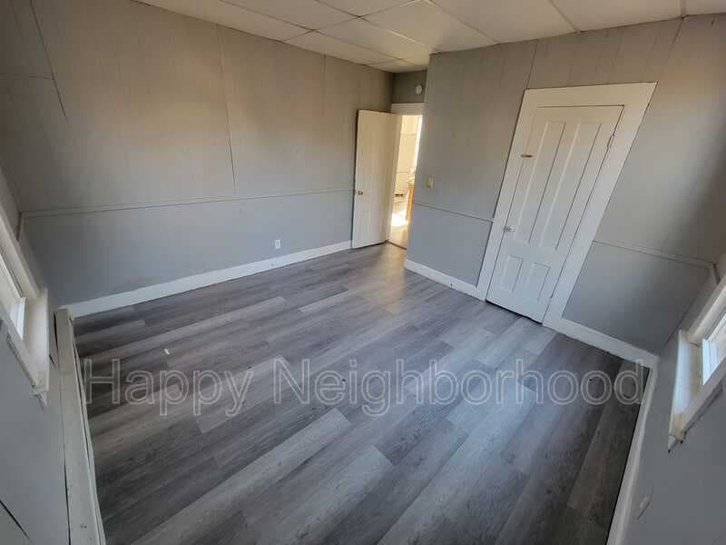 Meriden House: 115 New HanoverUnit 1