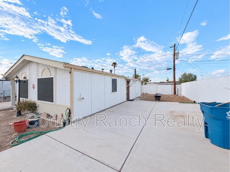 Bullhead City House: 530 Havasu Lane