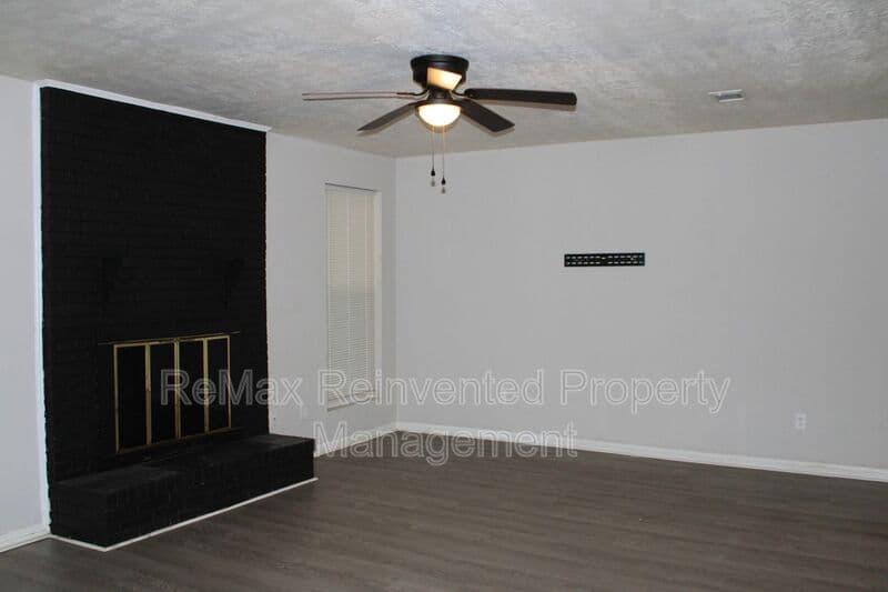 Augusta House: 3109 Jennifer Ct