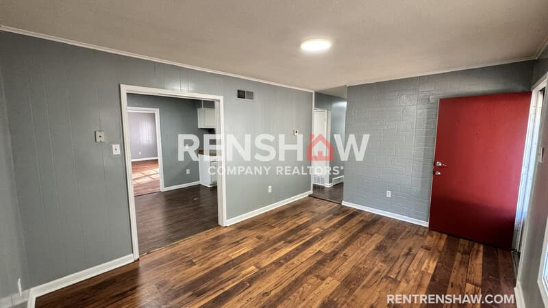 Memphis House: 617 Benham Ave