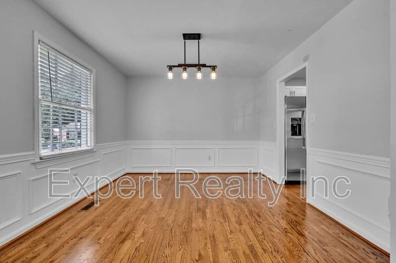 Alabaster House: 1064 Caribbean Circle