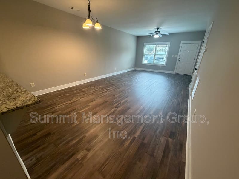 Jackson Condo: 860 S Harkness Street, Unit D