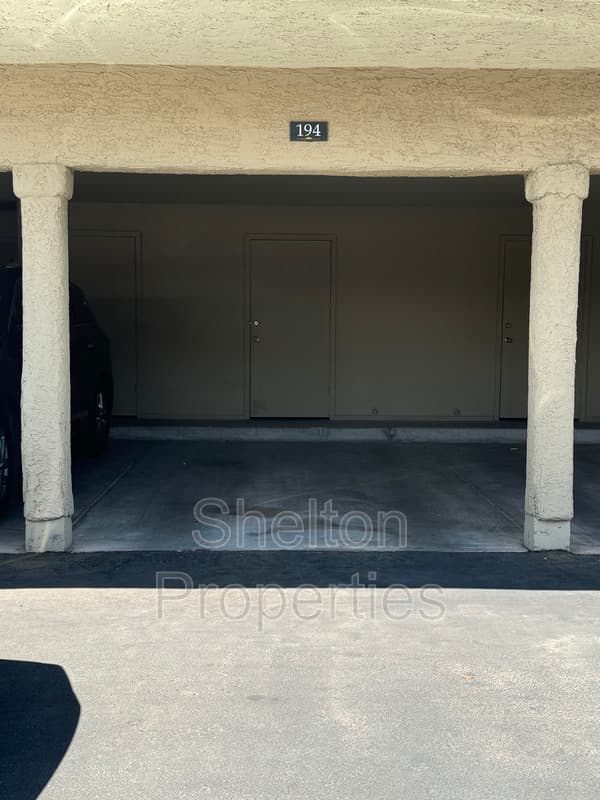 Mesa Condo: 1331 W Baseline Rd, 242
