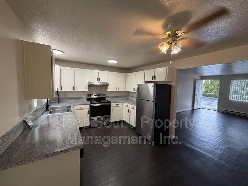 Forest Grove Condo: 3220 22nd Ave