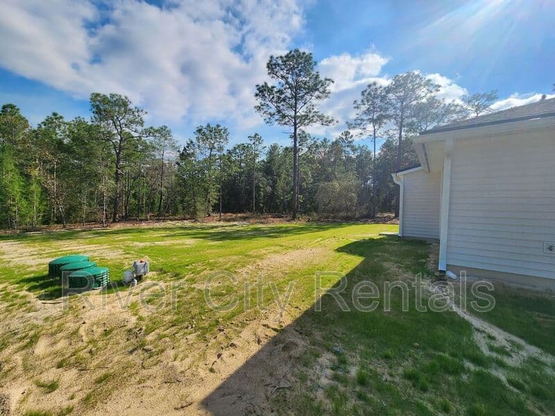 Keystone Heights House: 7083 Stetson Street