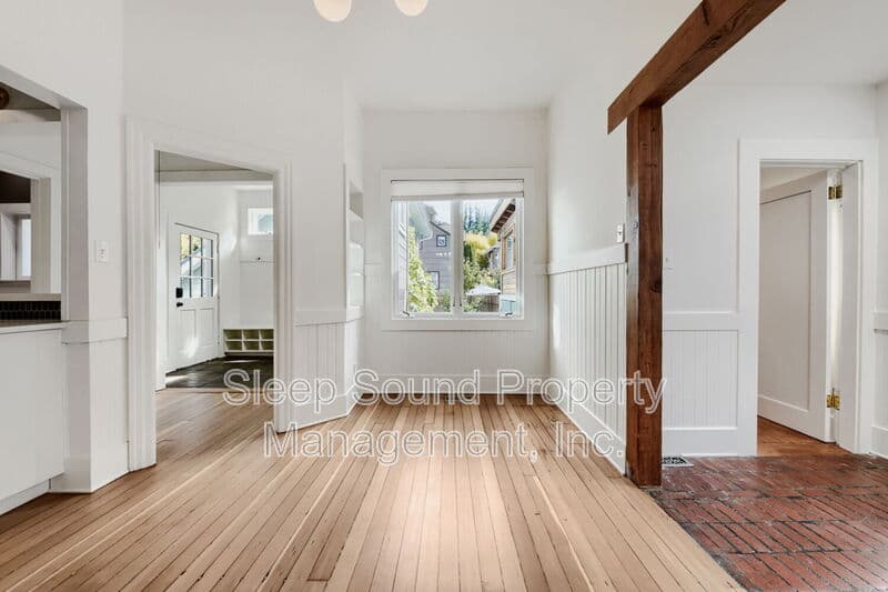 Portland House: 1912 NE 11th Ave