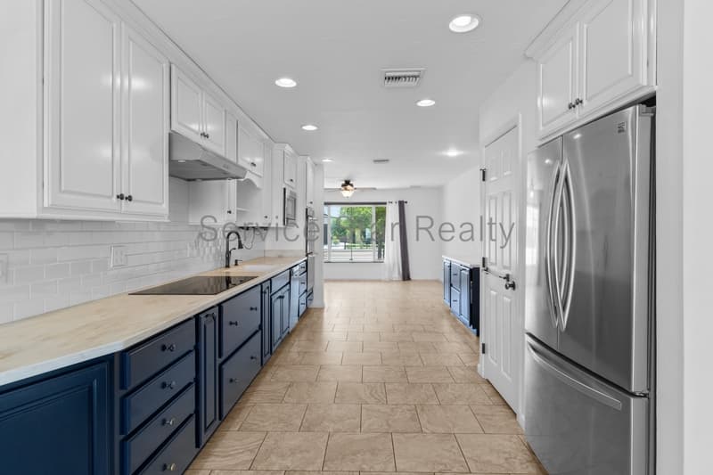 Scottsdale House: 8610 E Oak St