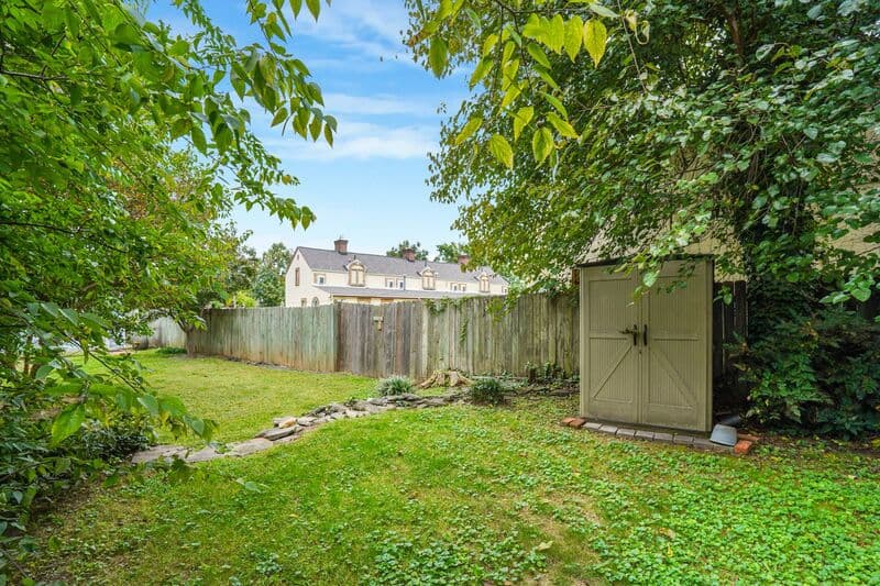 Fredericksburg House: 708 Kenmore Ave