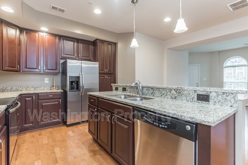 Elkridge Condo: 7114 Daniel John Dr