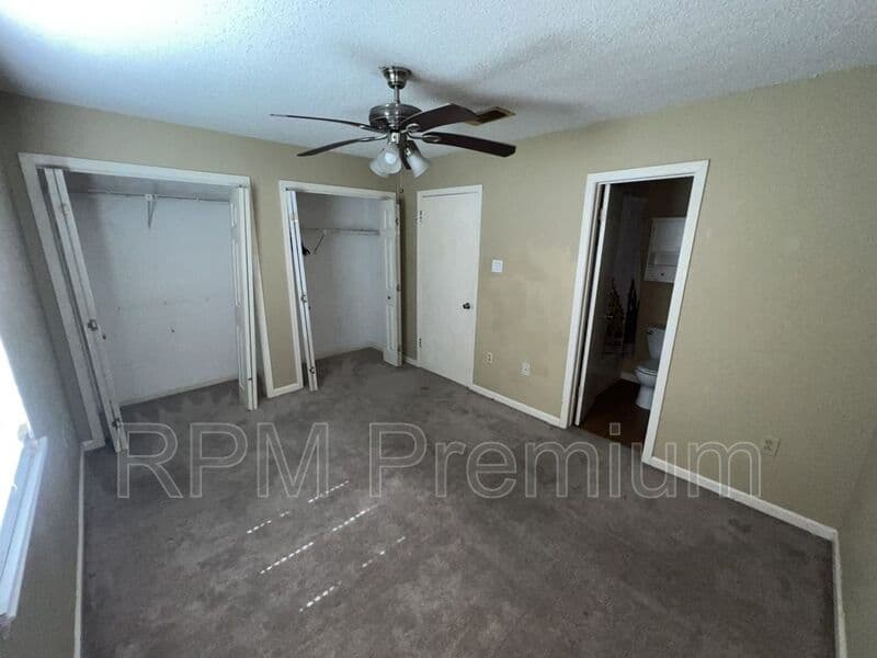 Baton Rouge Condo: 10062 Jefferson Hwy