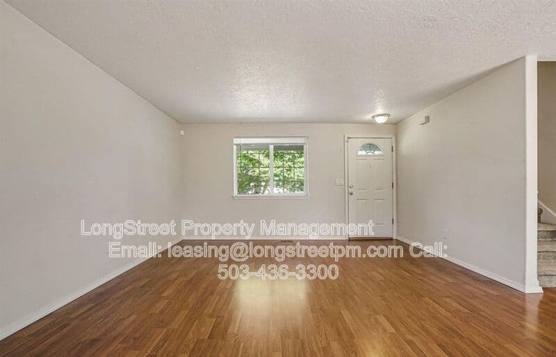 Adair Village House: 332 NE Carmen Pl