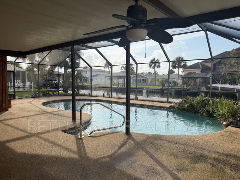 Flagler Beach House: 337 North 10th Street
