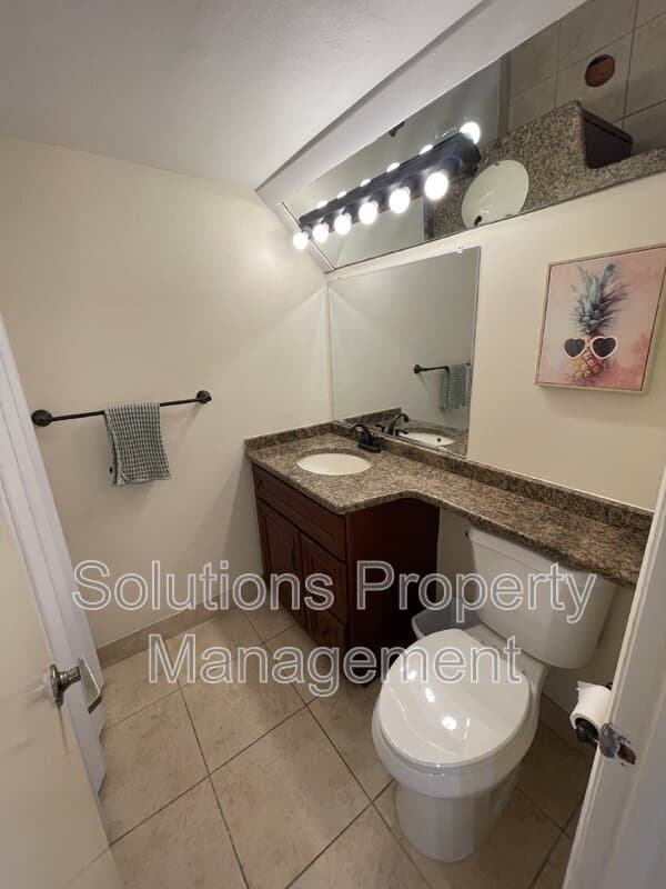 CAPE CANAVERAL Condo: 133 Seaport Blvd