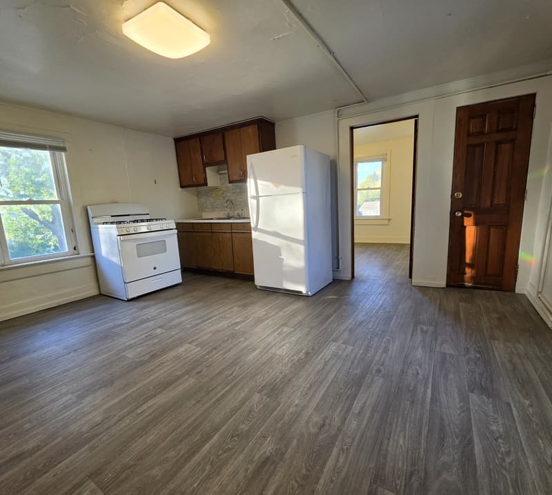 Oshkosh Condo: 632 Bay Shore Drive - Upper