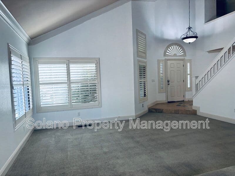 Fairfield House: 3168 Orchard View