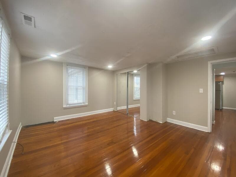 Halethorpe Condo: 2905 Charleston Avenue - 2